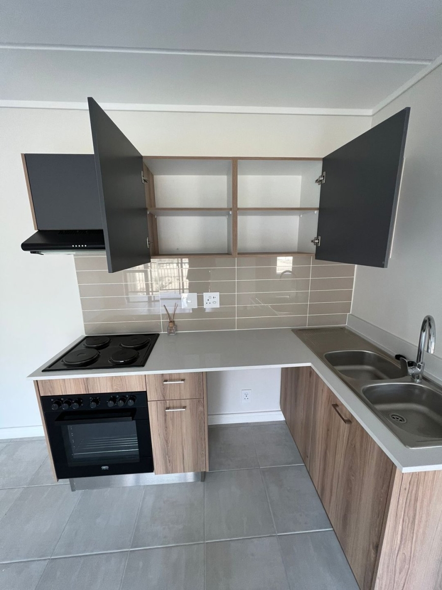 To Let 1 Bedroom Property for Rent in Gordons Bay Central Western Cape